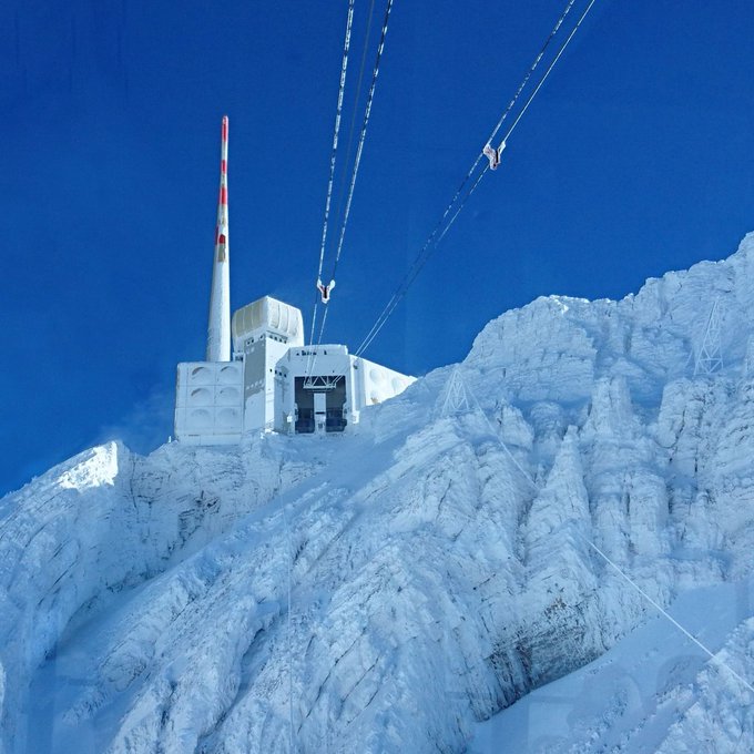 Arrivée au sommet du Säntis par téléphérique