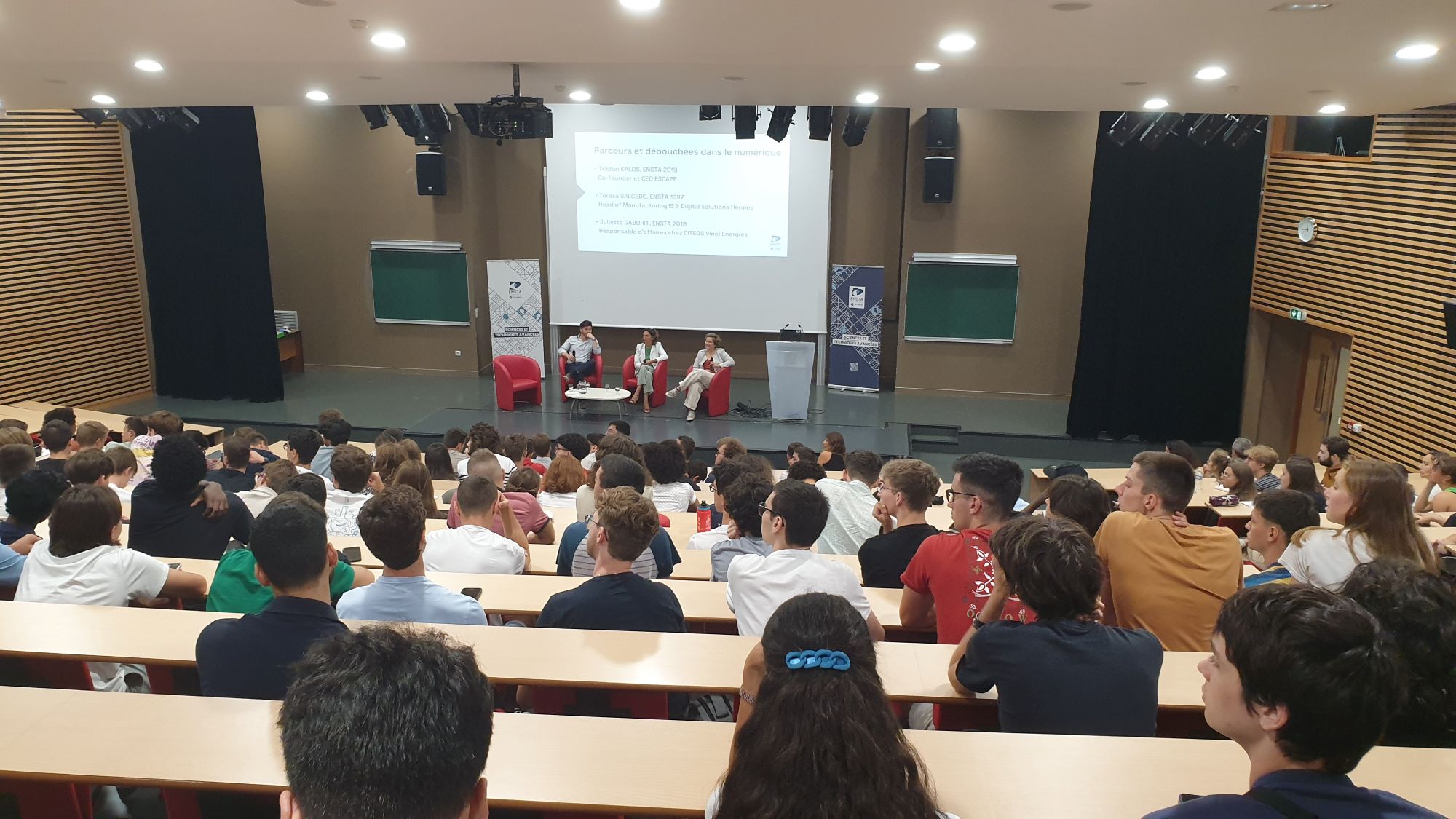 Table ronde métiers du numérique