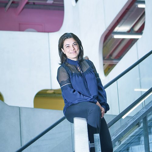 Elham Kashefi, pionnière de l'informatique quantique aveugle
