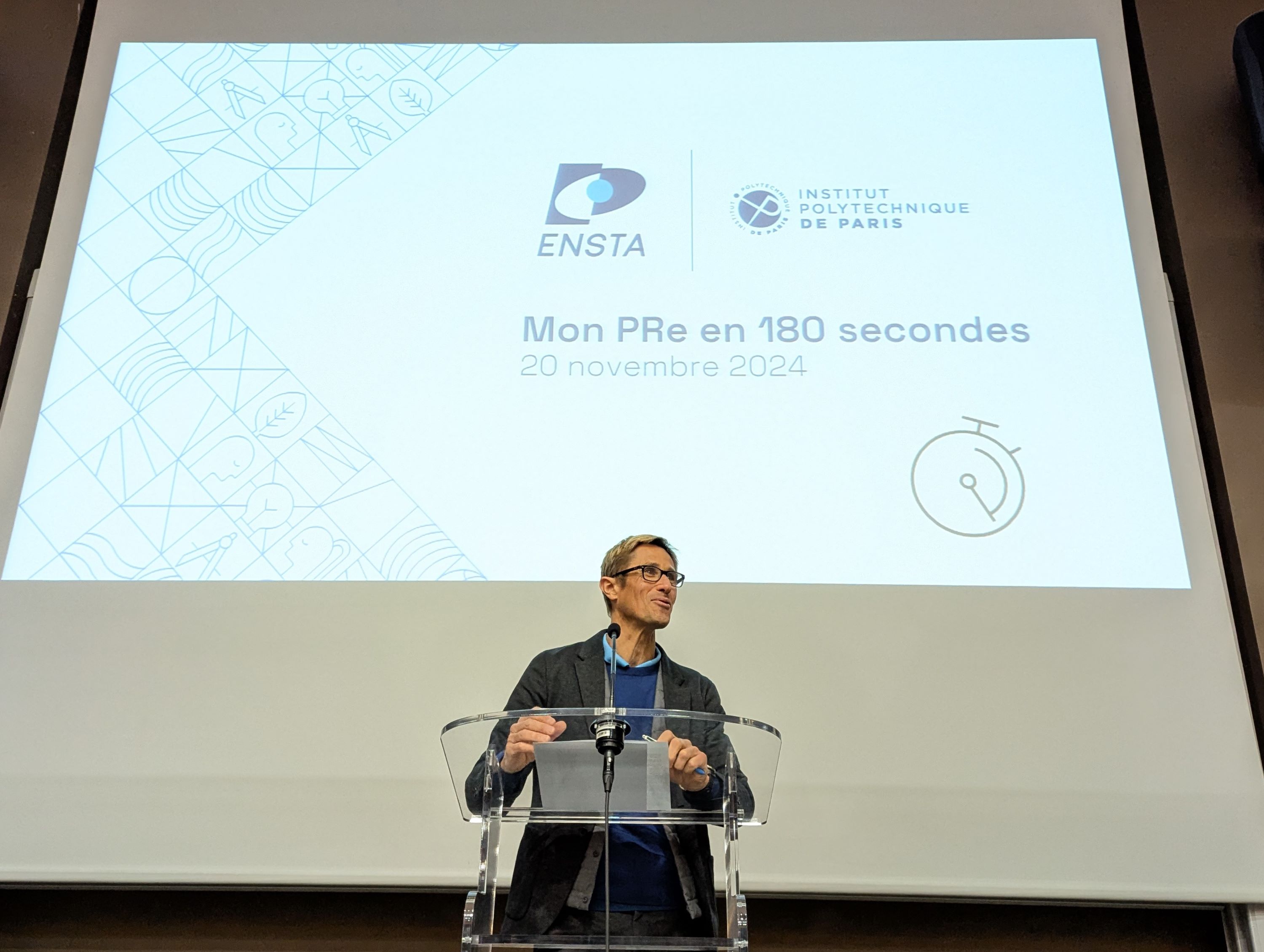 Thomas Loiseleux, directeur de la formation et de la recherche d'ENSTA Paris, lors de la cérémonie de remise des meilleurs projets de recherche 2024