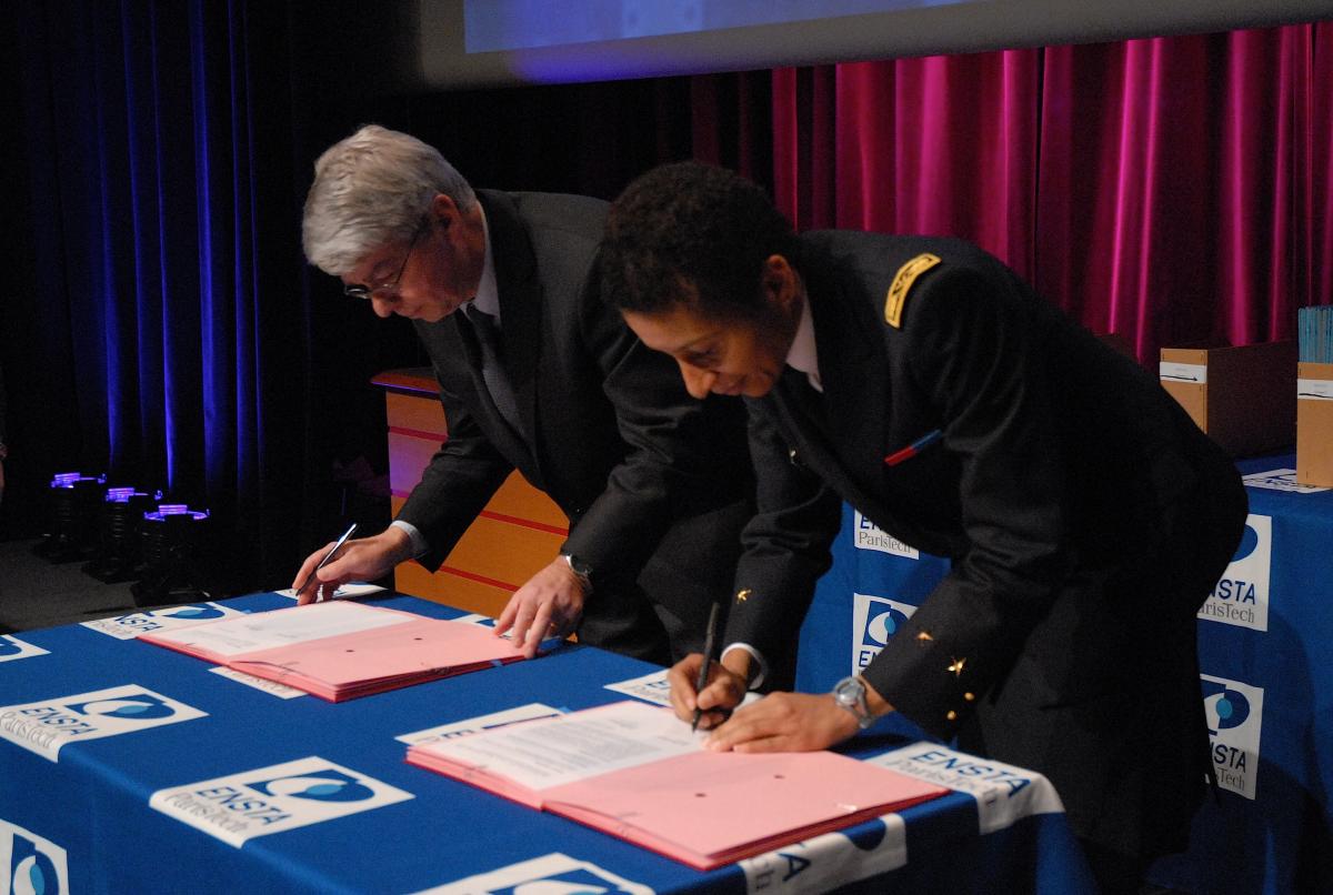 Signature partenariat DCNS - ENSTA ParisTech